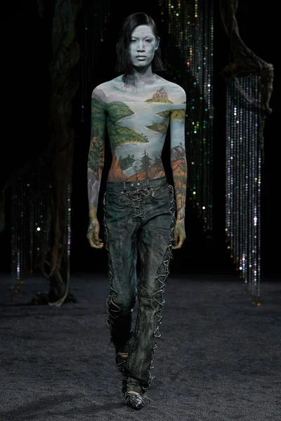 Look 26